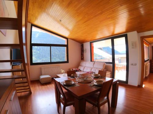  Soldeu Paradis Gran Sol -  Room  picture :   Tea/Coffee maker    Internet facilities    Shower                           