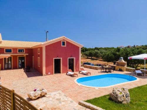 Gallery image of Panorama View Villas - Villa Ostria and Levante in Fokáta