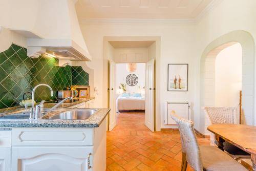 Casa Omlandia with Pool - Lagos Old Town