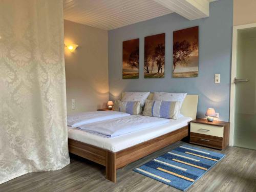 Postel nebo postele na pokoji v ubytování Gasthaus Breitenbach