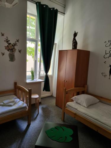 Gallery image of Green Cat Rooms in Krakow