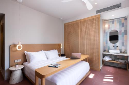 Alkima Athens Wellness Stayにあるベッド