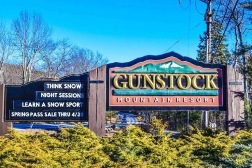 Certifikát, hodnocení, plakát nebo jiný dokument vystavený v ubytování Gunstock & Lakes Region Year Round Chalet
