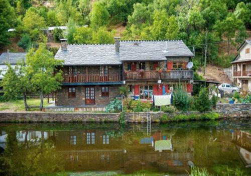 Imagen de la galería de SOLAR DAS ARCAS Manor House - Deluxe Mountain, en Arcas