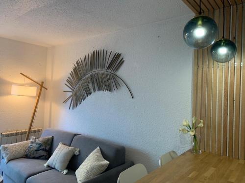 Zdjęcie z galerii obiektu JADE - Appartement climatisé vue et accès mer privé w mieście La Seyne-sur-Mer