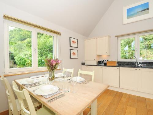 Dapur atau dapur kecil di Swandown, 3 Blackdown