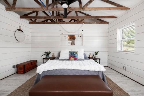 Unique & Luxury Milkbarn - Close to Airport - View