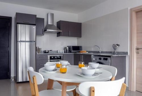 Kuchyň nebo kuchyňský kout v ubytování Gallery suites and Apartments