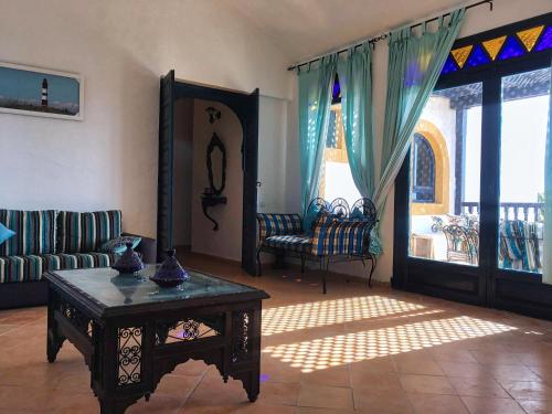 Χώρος καθιστικού στο Maison Oualidia Vue sur Mer-Jardins de la Lagune