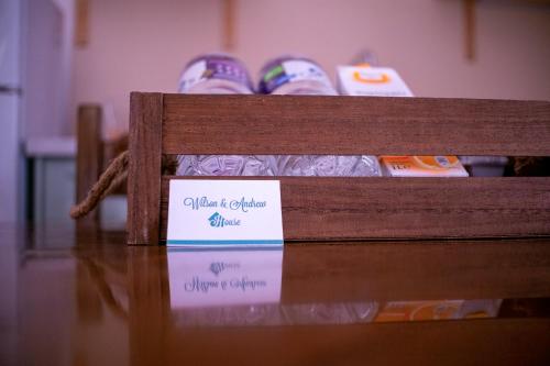 Gallery image of Wilson & Andrew House - Boho Bliss in (( Sgoúrna ))