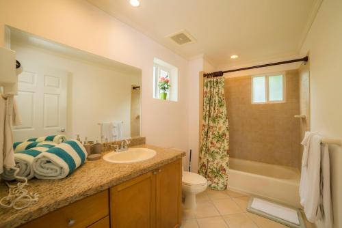 Bathroom sa Los Suenos Resort Del Mar 4G by Stay in CR