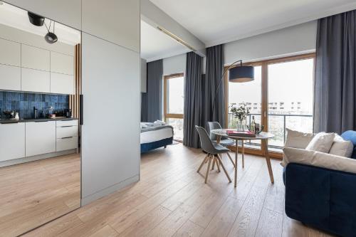 Kuchyňa alebo kuchynka v ubytovaní Apartament Nadmotławie 115