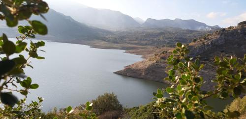 Φυσικό τοπίο κοντά σε αυτή η παραθεριστική κατοικία