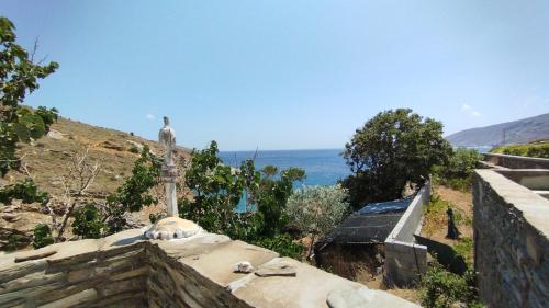 Φωτογραφία από το άλμπουμ του Villa Kalamonari nature house, cycladic wilderness σε Rogón