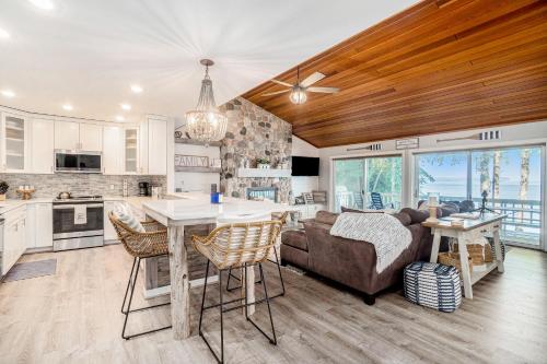 Lake Leelanau Escape – Photos 3