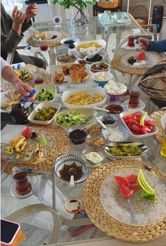 Еда / где поесть недалеко от отеля