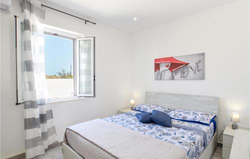 Postel nebo postele na pokoji v ubytování Beautiful Home In Ragusa With House Sea View