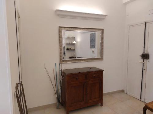 Casa Giova: bilocale con balcone al Gianicolo