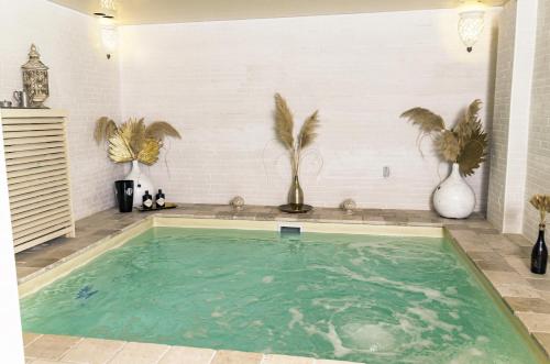 Bazén v ubytování "Salento d'incanto" - Suites con Piscine Idromassaggio nebo v jeho okolí