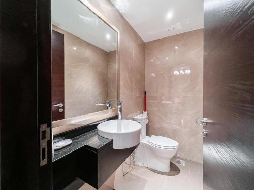 Koupelna v ubytování Luton Vacation Homes - Elite Downtown Residence, Burj Khalifa View Dubai - 19AB01