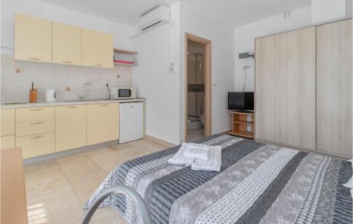 Nice Apartment In Crikvenica With Wifi