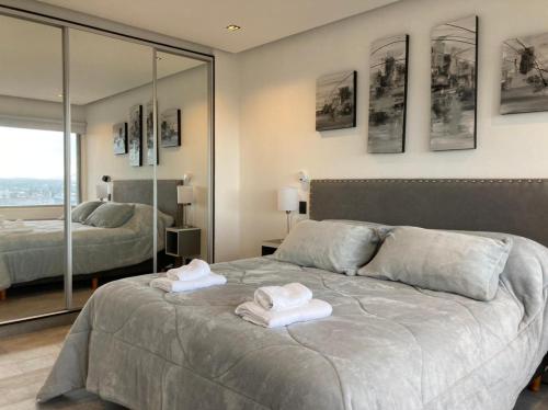 Ένα ή περισσότερα κρεβάτια σε δωμάτιο στο GUEST PATAGONIA HOUSE