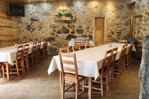 Restorāns vai citas vietas, kur ieturēt maltīti, naktsmītnē Albergue Alto da Pena EXCLUSIVE FOR PILGRIMS