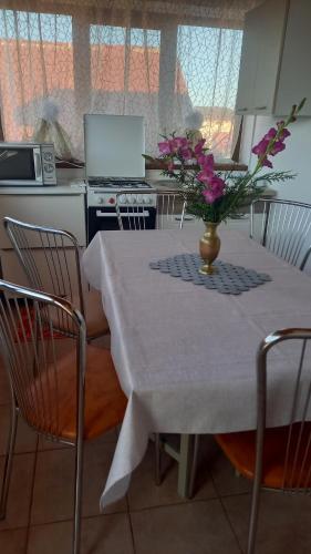 Η κουζίνα ή μικρή κουζίνα στο Cassabella