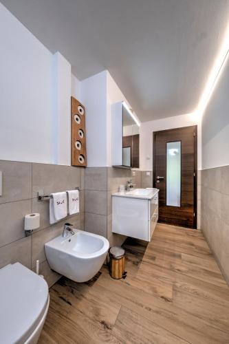 Un baño de Moarhof in Oberbozen