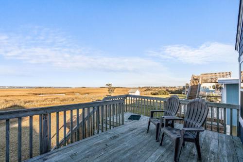 Μπαλκόνι ή βεράντα στο Griffin by Oak Island Accommodations