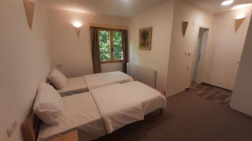 Fotografie z fotogalerie ubytování Hotel Ravnjak v destinaci Dobrilovina