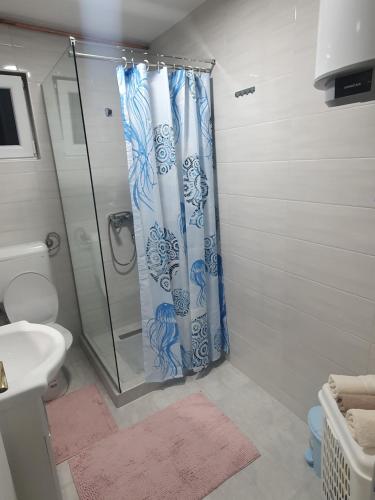 Bathroom sa Apartmani Podvisoki