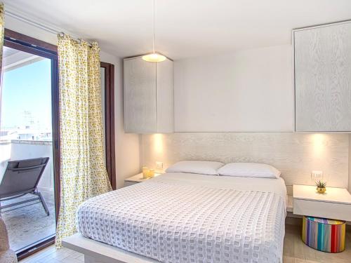 Ein Bett oder Betten in einem Zimmer der Unterkunft Ideal Rooms