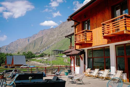卡茲別吉的住宿－Alpenhaus Kazbegi Hotel & Restaurant，相簿中的一張相片