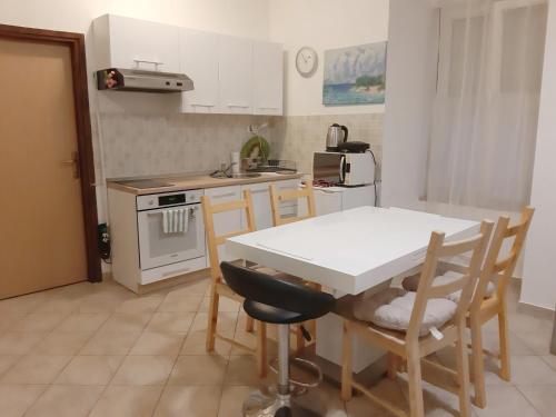 Fotografia z galérie ubytovania Fresh apartman, centar, ugodno svjež i jako mirno v destinácii Rijeka