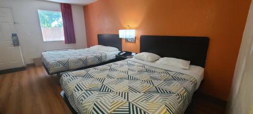 Ein Bett oder Betten in einem Zimmer der Unterkunft Motel 6-Rolla, MO