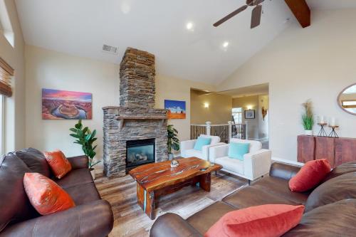 Home Base – Photos 2