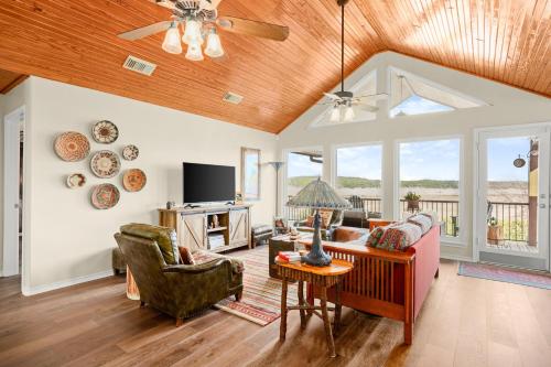 JBARJ Lake Lodge – Photos 2
