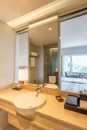 Ένα μπάνιο στο Equatorial Ho Chi Minh City