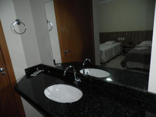 Ett badrum på Hotel Talismã