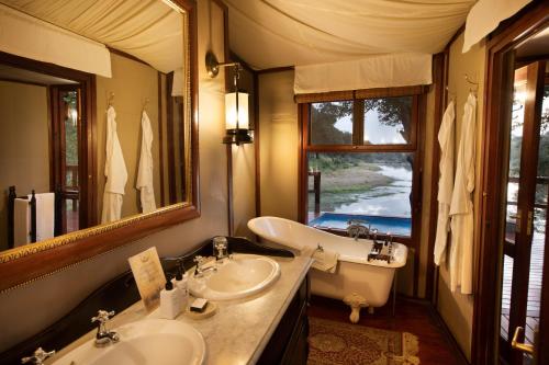 Gallery image of Hamiltons Tented Camp in Mluwati Concession 