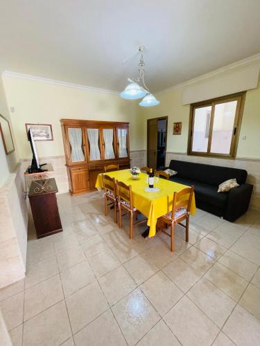 Χώρος καθιστικού στο Casa Rilù