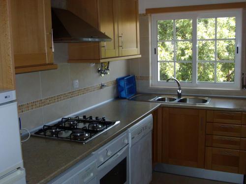 Beautiful 2-Bed Apartment in Olhos de Agua