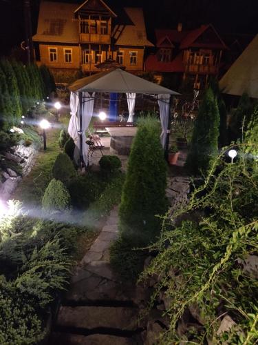 Un jardín fuera de Willa Cicha