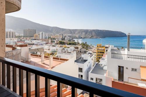 Cosy apartment with sea view en el centro Los Cristianos