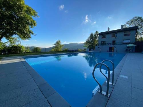 Hồ bơi trong/gần Maison independante de montagne en ALSACE