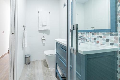 Ένα μπάνιο στο Ocean Suites A7