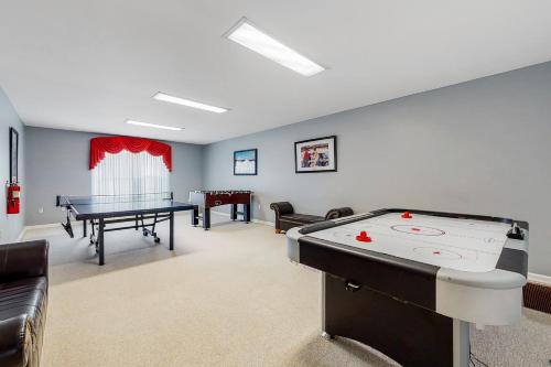 Gallery image of Mountain Oasis in Long Pond