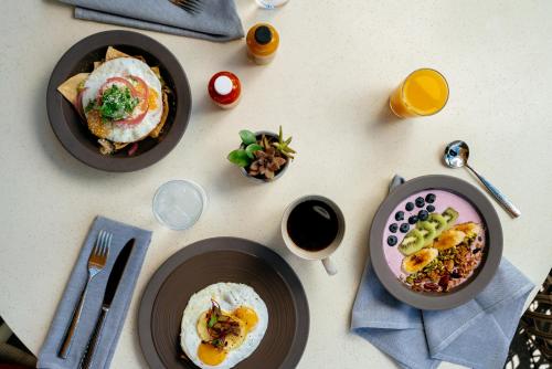 Mad på resortet eller i nærheden