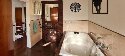 Phòng tắm tại Lola Barracas Casa con Cochera